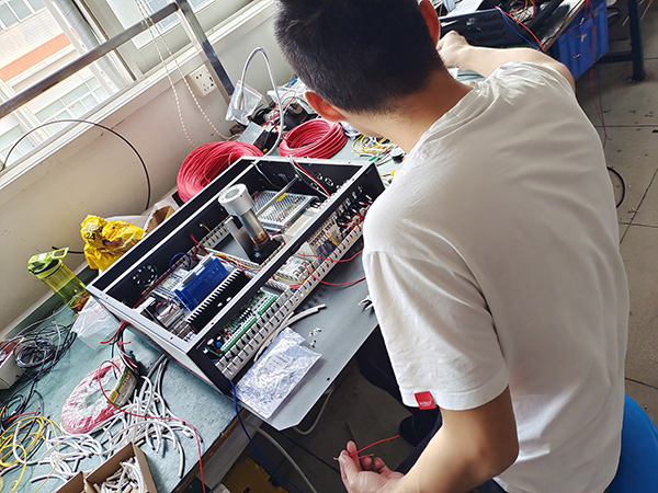 點膠機,焊錫機,螺絲機,bga返修臺,x-ray檢測設備 點膠機,焊錫機,螺絲機,bga返修臺,x-ray檢測設備